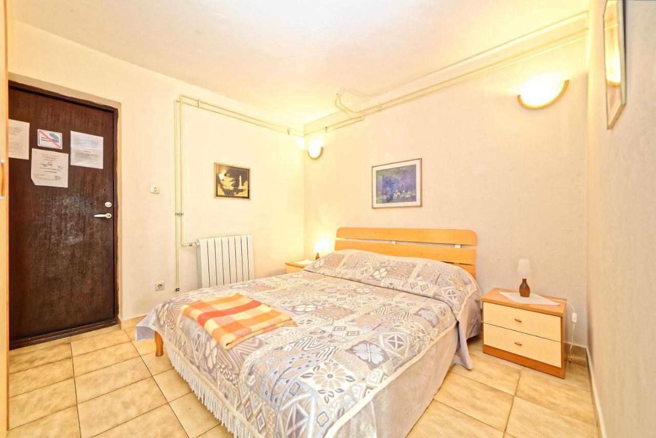 Guest House Jolanda Медулин Экстерьер фото
