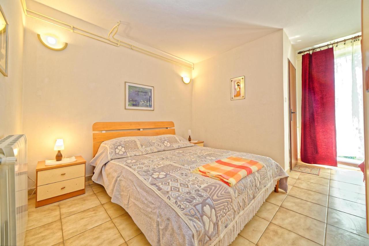 Guest House Jolanda Медулин Экстерьер фото