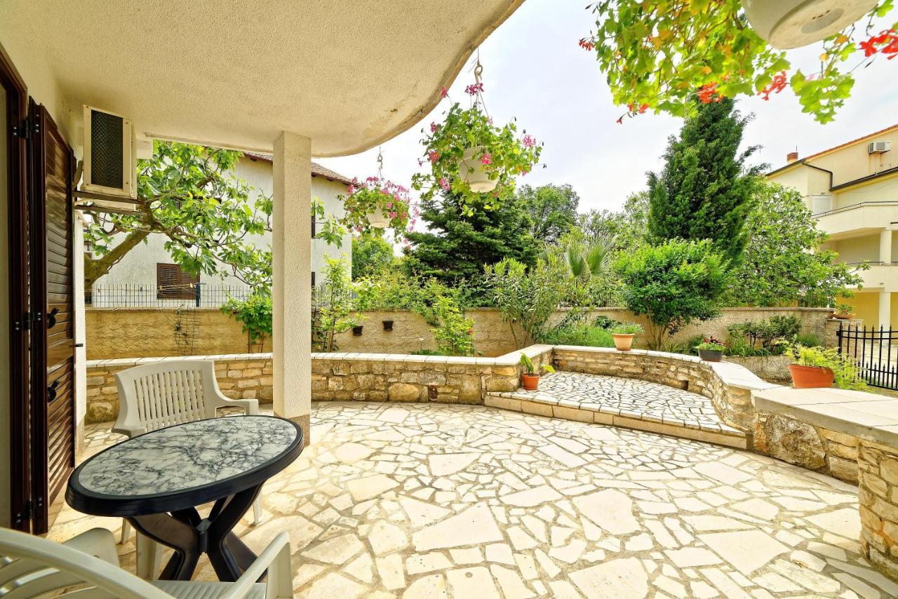 Guest House Jolanda Медулин Экстерьер фото