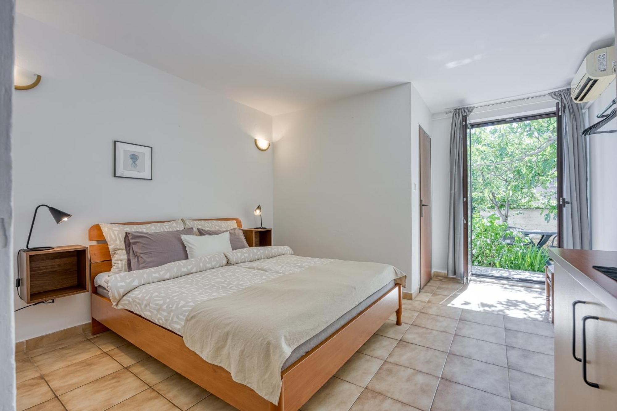 Guest House Jolanda Медулин Экстерьер фото